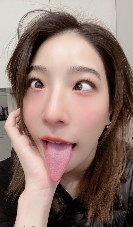 Mayumanson  nude leaked OnlyFans photo