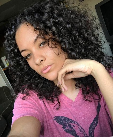 Naken läckt OnlyFans-bild av Nicole A Foster