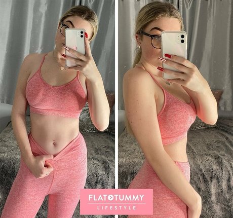 Naken lekkede OnlyFans-bilde av Alex Estelle