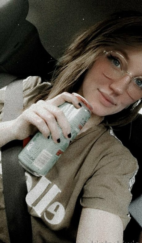 Naken lekkede OnlyFans-bilde av Kinkykiwisx
