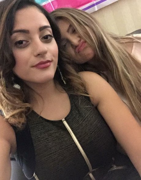 Alaston vuotanut OnlyFans-kuva Maria Sharrad