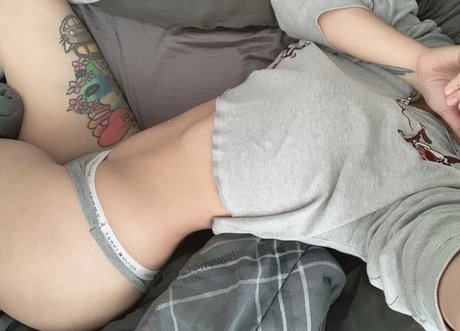 Nøgent lækket OnlyFans-billede af Berryswirl