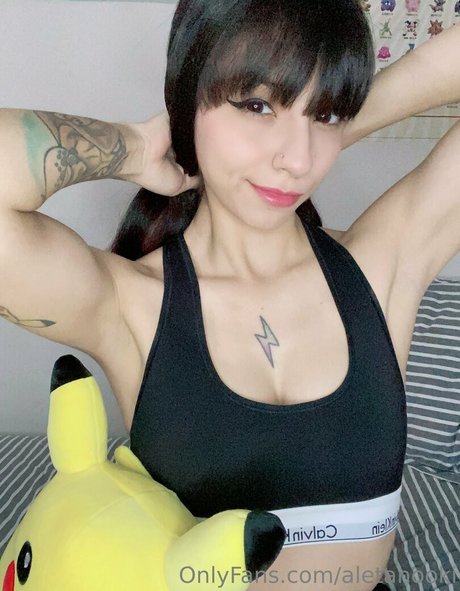 Naken läckt OnlyFans-bild av Aletanooki