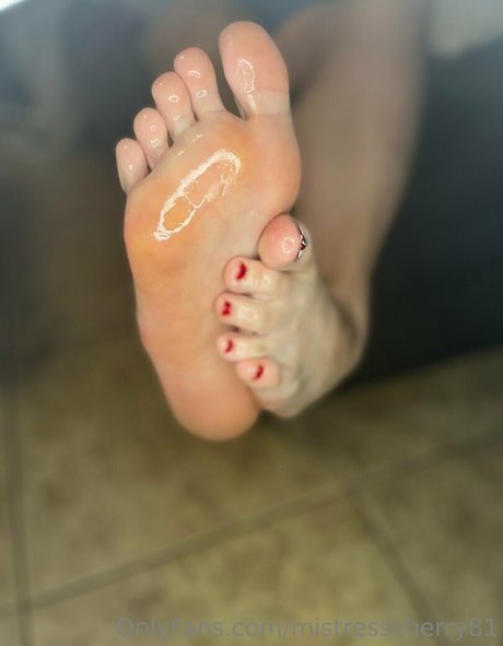 Nacktes geleaktes OnlyFans-Foto von Mistresscherry81