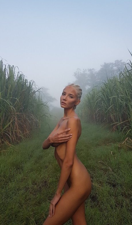 Foto nua vazada do OnlyFans de Yan Mcline