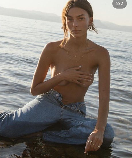 Nahá fotka uniklých OnlyFans od Dian Schwartz