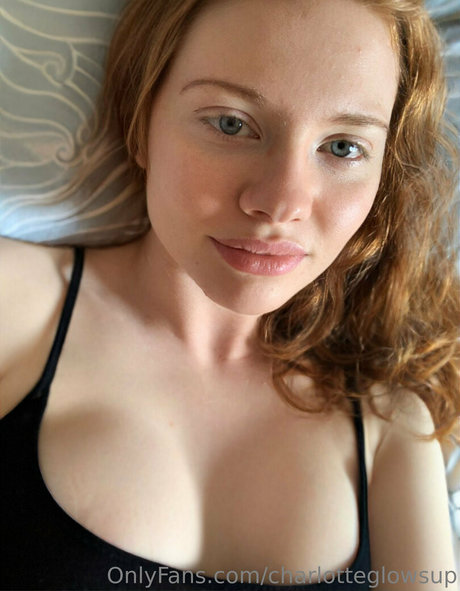 Charlotteglowsup