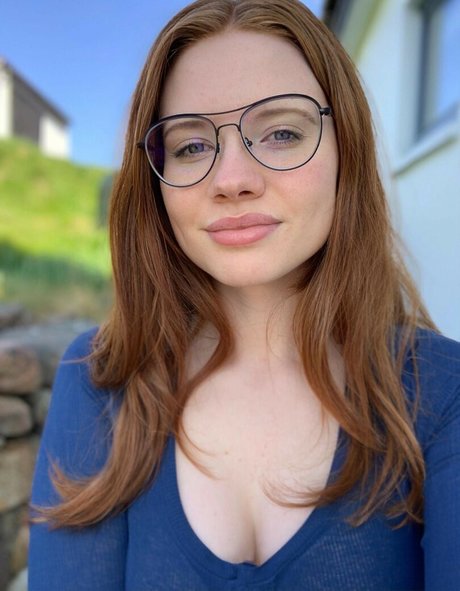 Charlotteglowsup