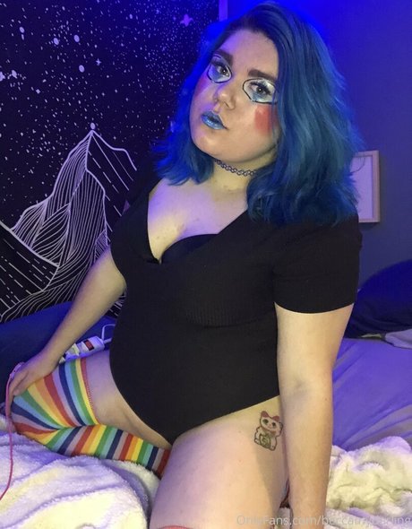 Nahá fotka uniklých OnlyFans od Beccamydarling