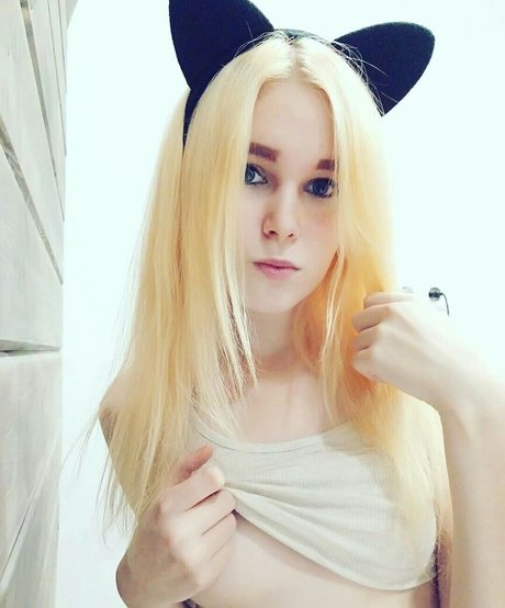 Naken lekkede OnlyFans-bilde av Vikneska