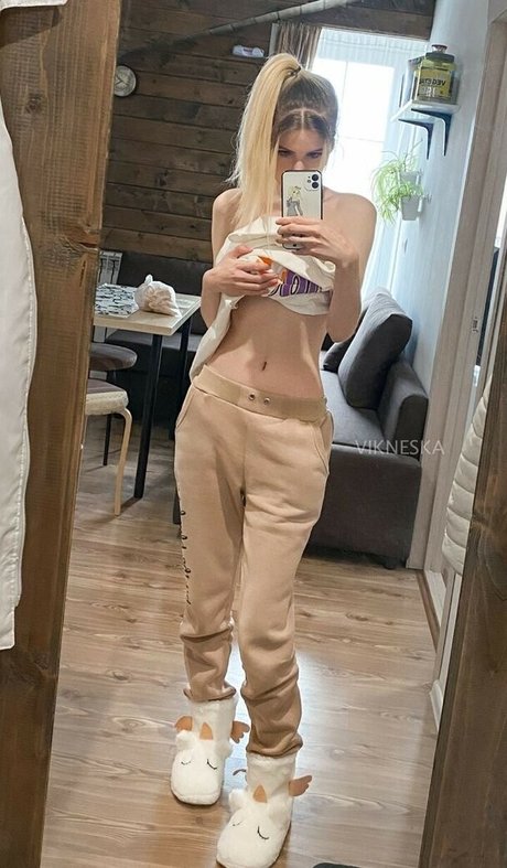 Vikneska  nude leaked OnlyFans photo