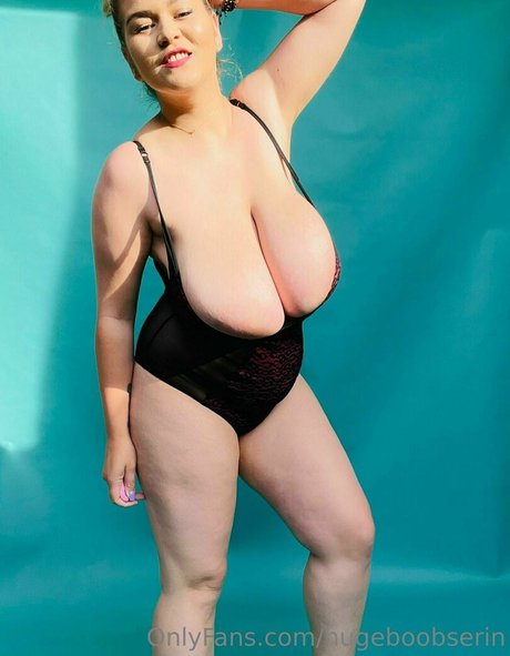 Hugeboobserin