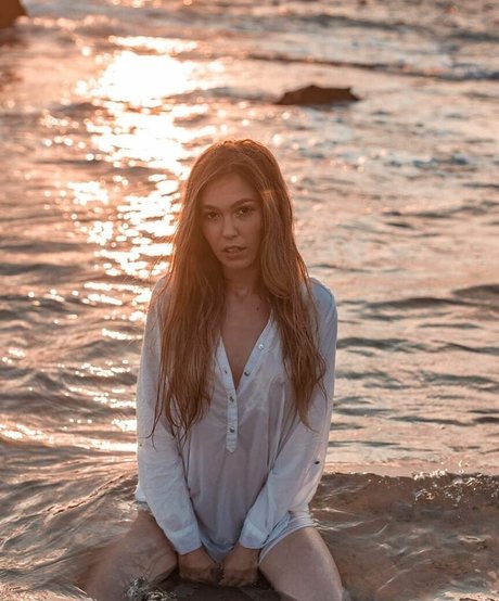 Nahá fotka uniklých OnlyFans od Aya Gutman