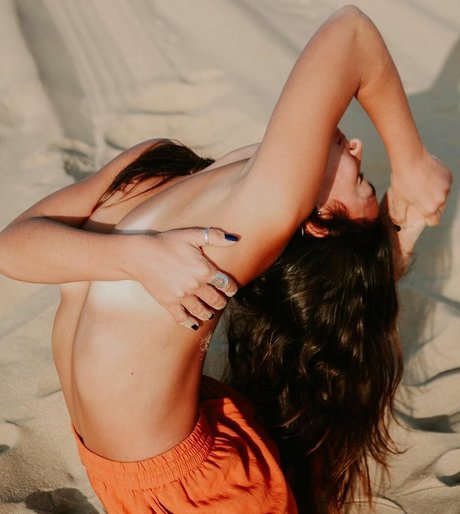 Foto desnuda filtrada de OnlyFans de Bar Levy