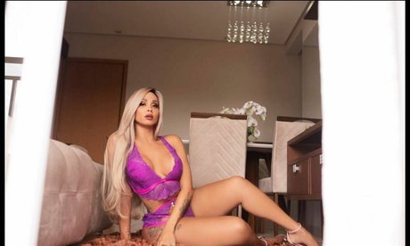 Agatha Ferraz
