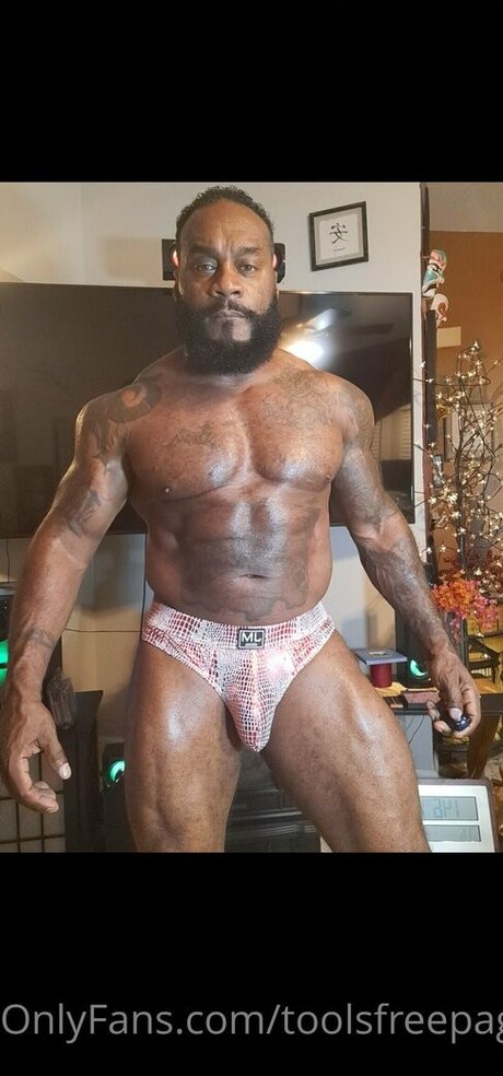 Toolsfreepage  nude leaked OnlyFans photo