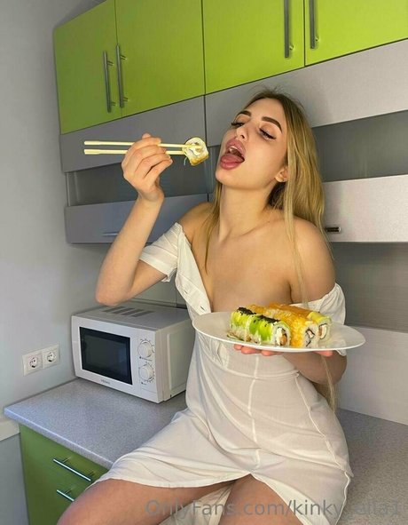 Kinkyella1 OnlyFans泄露裸照