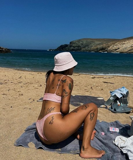 Naken läckt OnlyFans-bild av Dj Peggy Gou