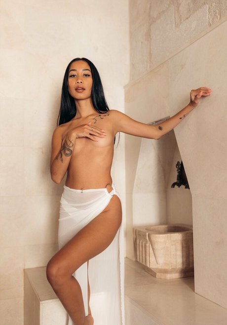Foto nua vazada do OnlyFans de Beerubyd