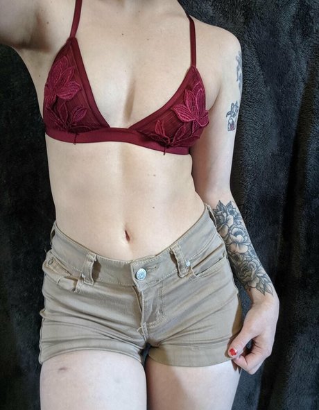 Lilydarkofree