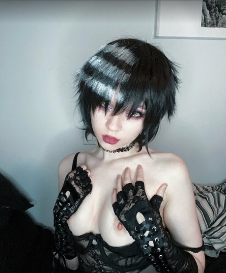Naken lekkede OnlyFans-bilde av Ramenshelz