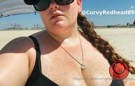 Foto di nudo di fuga di OnlyFans di Curvyredheadpromo