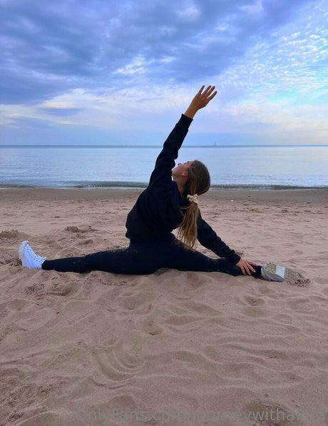 Nahá fotka uniklých OnlyFans od Journeywithalora