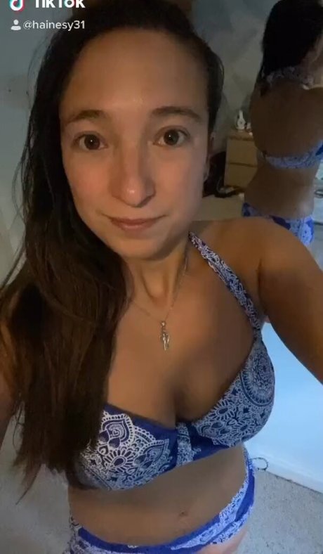 Foto di nudo di fuga di OnlyFans di Hainesy31