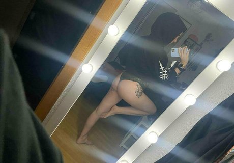 Lexiemoonx