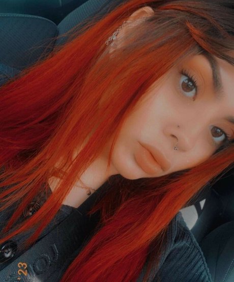 Naken lekkede OnlyFans-bilde av Emilyelixer