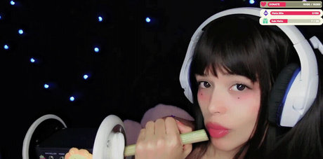 Alaston vuotanut OnlyFans-kuva Cristaluu