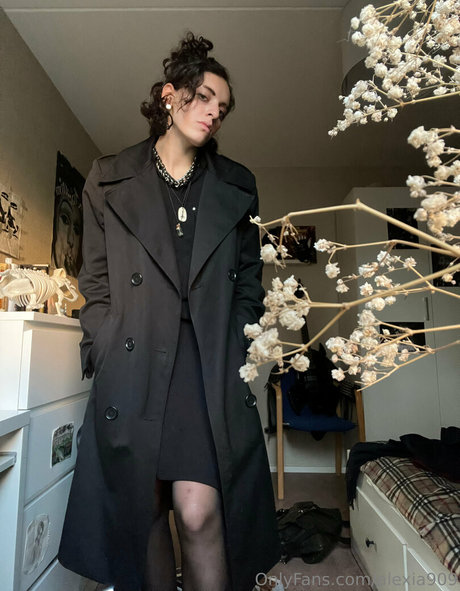 Naken lekkede OnlyFans-bilde av Dominianoir