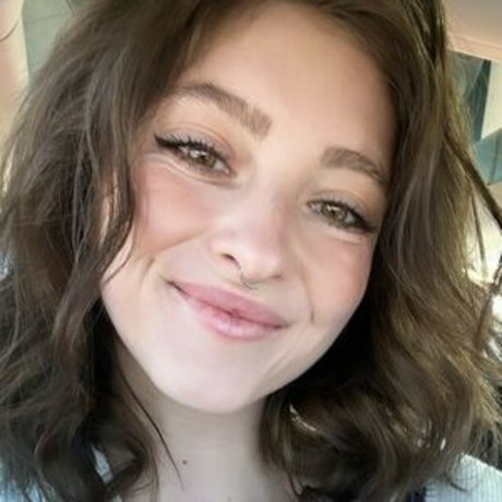 Willow Shields