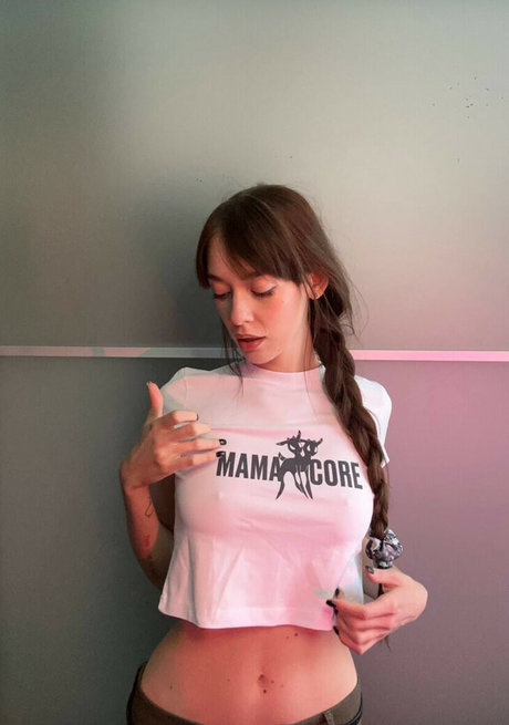 Naken lekkede OnlyFans-bilde av Fraukrauze