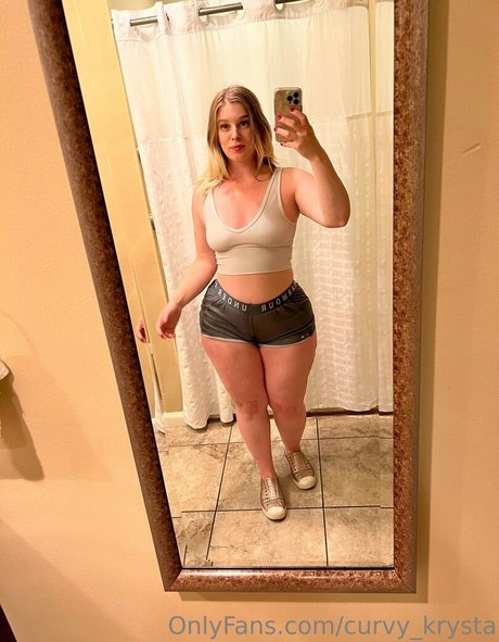 Curvykrysta OnlyFansリークヌード写真