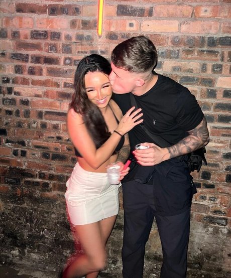 Naken läckt OnlyFans-bild av Chloe Panchal