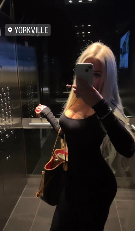 Nøgent lækket OnlyFans-billede af Monet Fisher