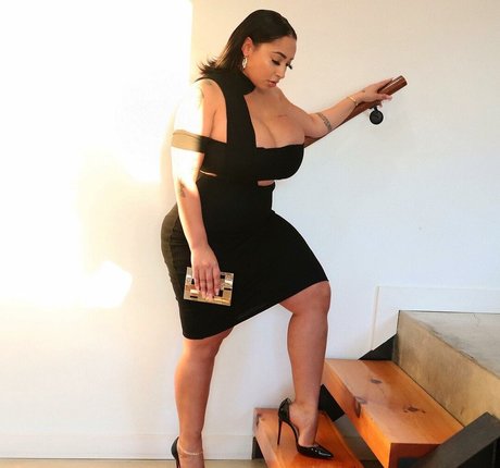 Naken lekkede OnlyFans-bilde av Tylea