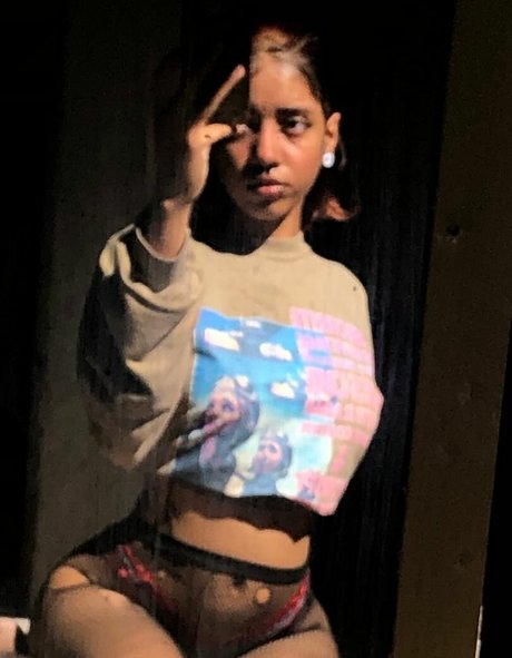 Naken lekkede OnlyFans-bilde av Breezly