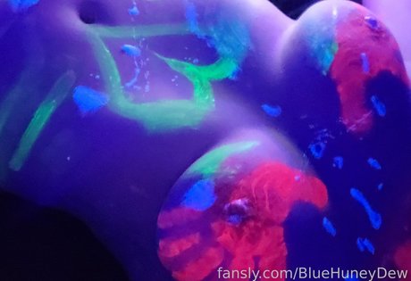 Bluehuneydew