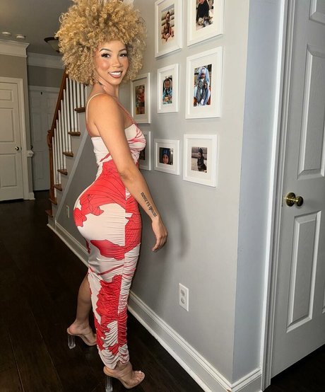 Naken läckt OnlyFans-bild av Brittany Renner