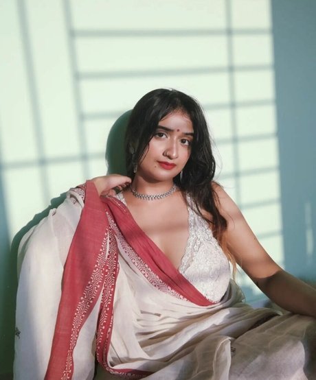 Foto di nudo di fuga di OnlyFans di Ruchika Tandon