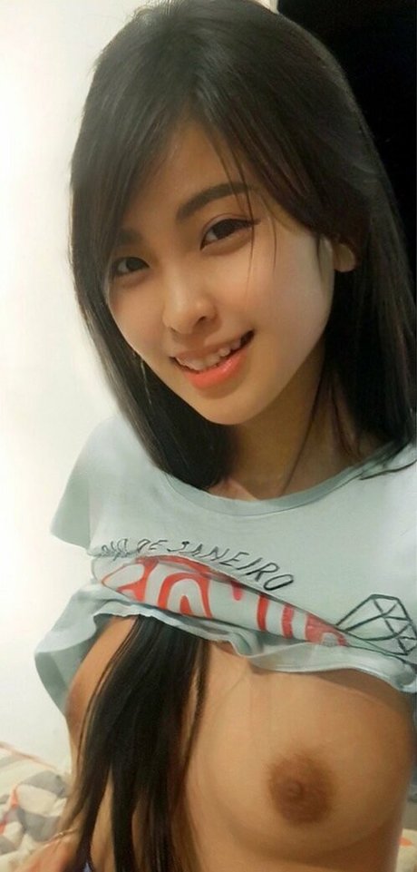 Aveline Liu  nude leaked OnlyFans photo