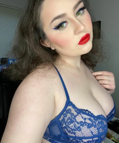 Naken läckt OnlyFans-bild av Caitopotatoe