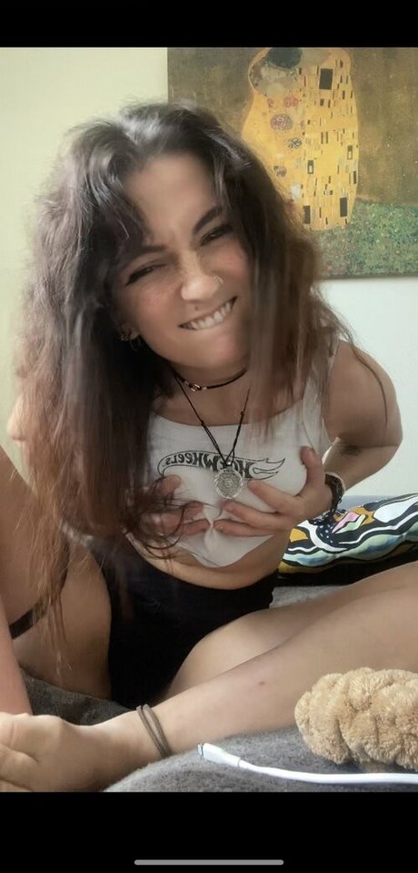 Nahá fotka uniklých OnlyFans od Elegantxhaos