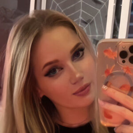 Обнаженная фотография утечки OnlyFans от Nymphetangel
