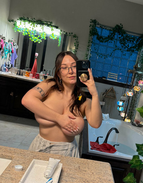 Bigtittygothegg