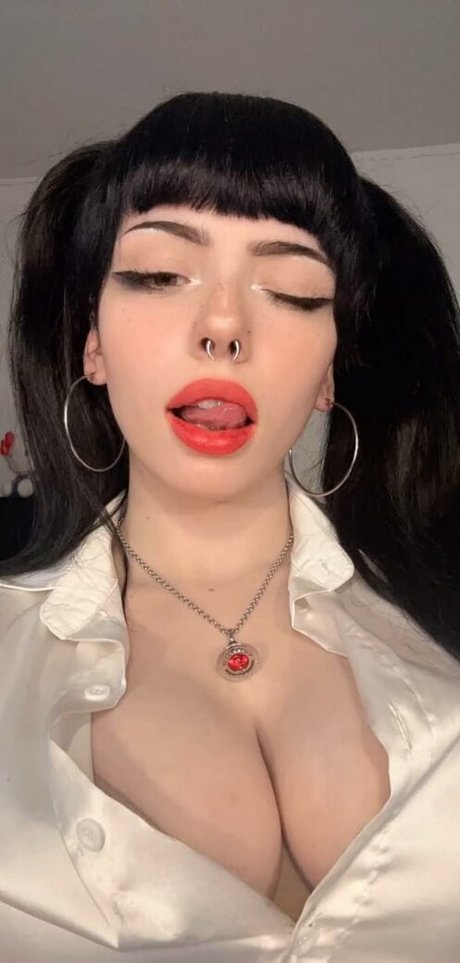 Nacktes geleaktes OnlyFans-Foto von Emma Langevin