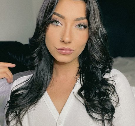 Naken lekkede OnlyFans-bilde av Taylor Kristine