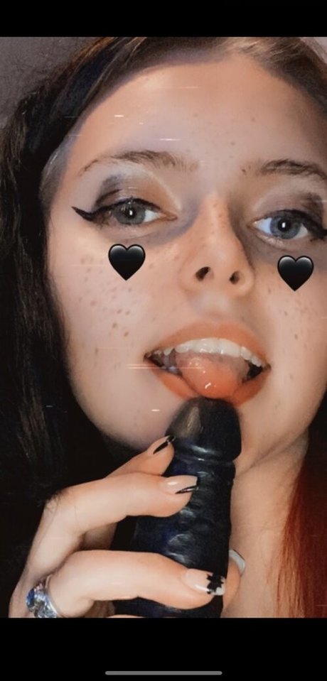 Foto di nudo di fuga di OnlyFans di Katherine Means